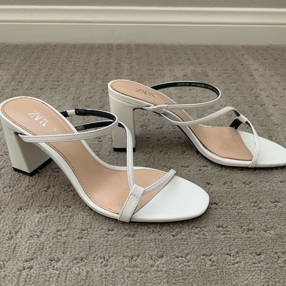 White mule heels